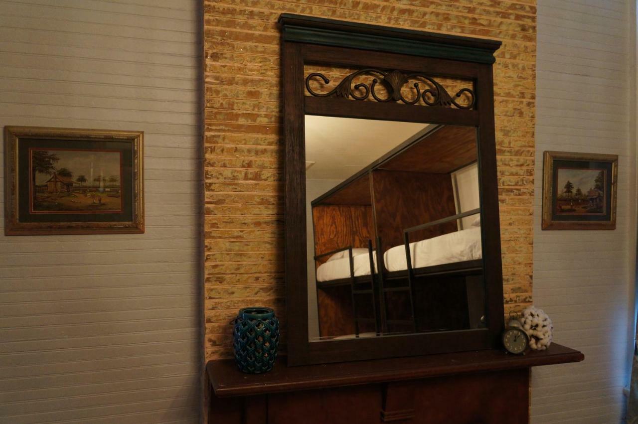 Hostel Auberge Clarksdale Bagian luar foto